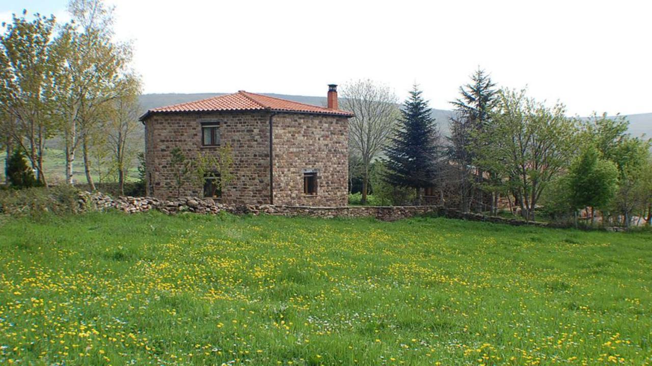 Gasthaus Centro Jardin Mandala Valberzoso Exterior foto